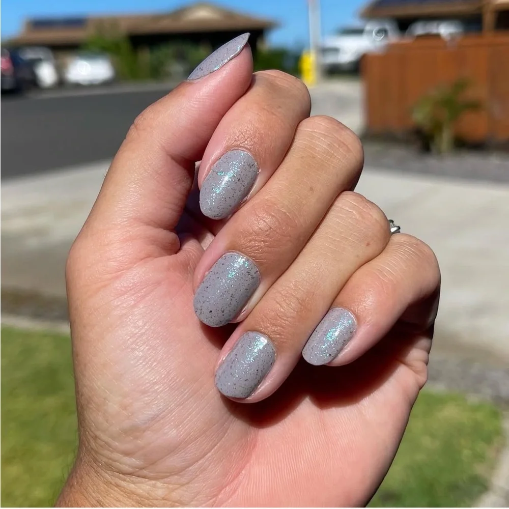 *Retired* Color Street: Into the Crystal Ball | Gray Silver Blue Glitter Fall